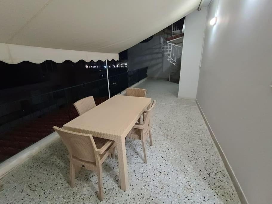 Athens Sky Suites 1 Piraeus Bagian luar foto