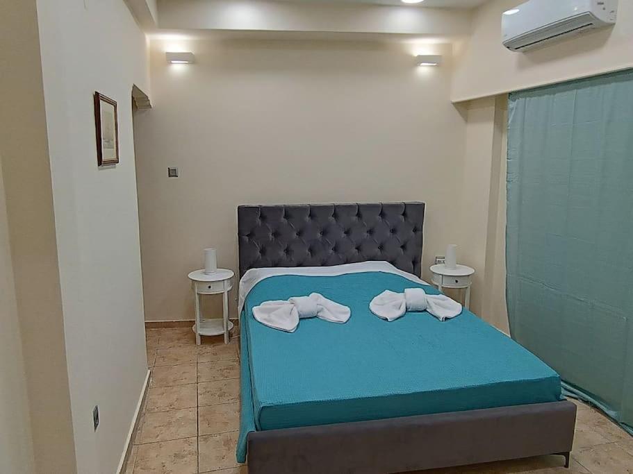 Athens Sky Suites 1 Piraeus Bagian luar foto