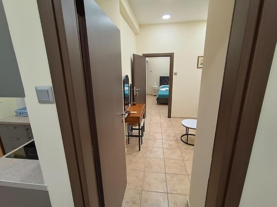 Athens Sky Suites 1 Piraeus Bagian luar foto